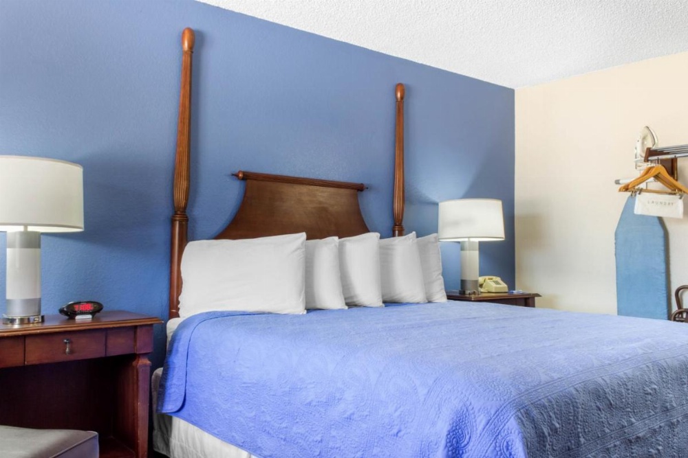 Room image 2